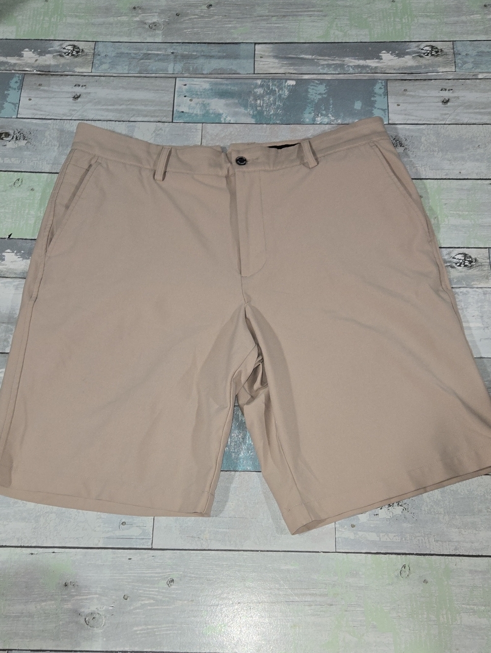 Dunning Golf Beige Shorts Size 34